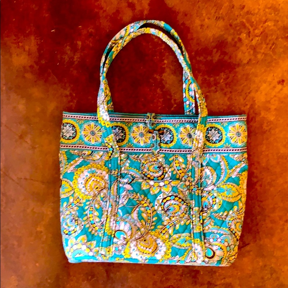 Vera Bradley bucket bag